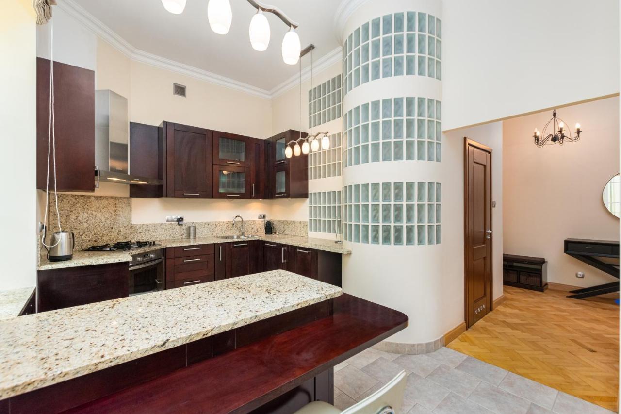 Appartamento Apartament Wilcza By Your Freedom Varsavia Esterno foto